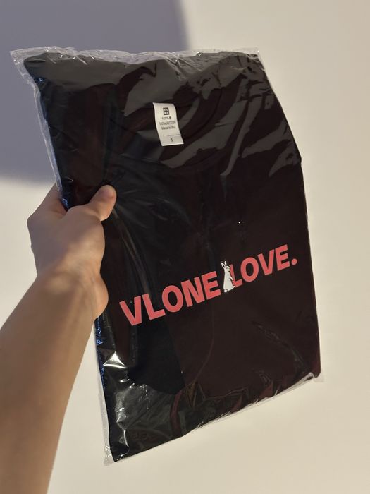 футболка Vlone Love