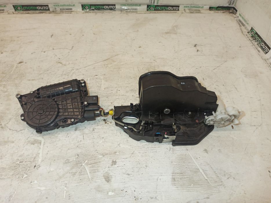 Fecho da Porta Frente Esquerdo - BMW X6 (E71, E72) | 07 - 14