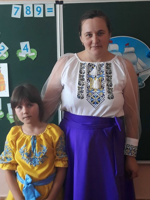 Продається вишиванка