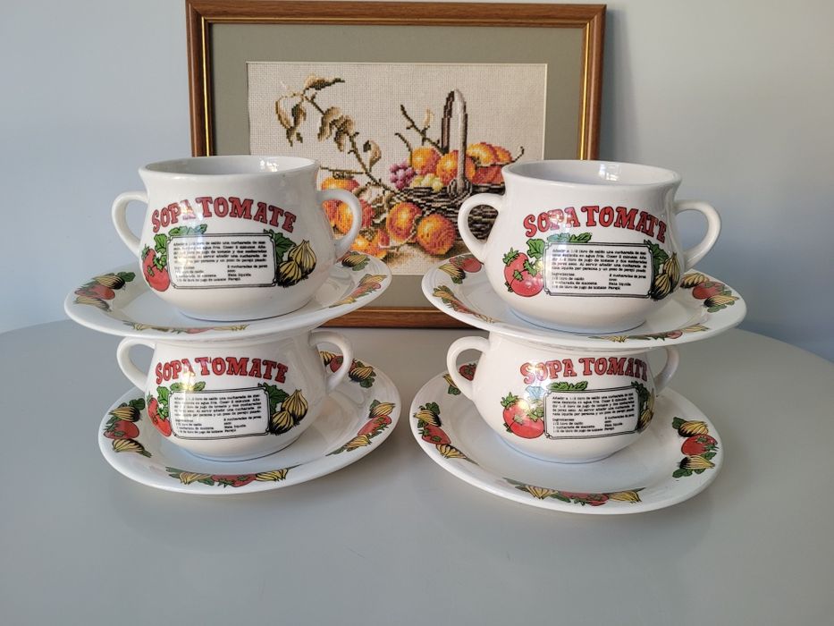 Vintage 4 Taças com Receita + Pratos de porcelana