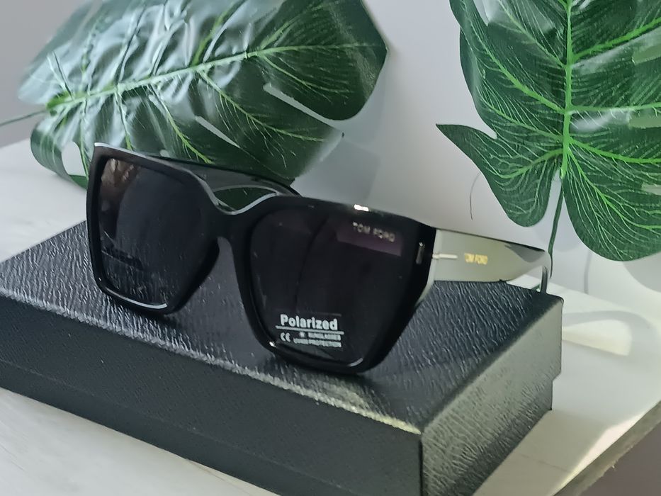 Брендові окуляри Tom Ford.
