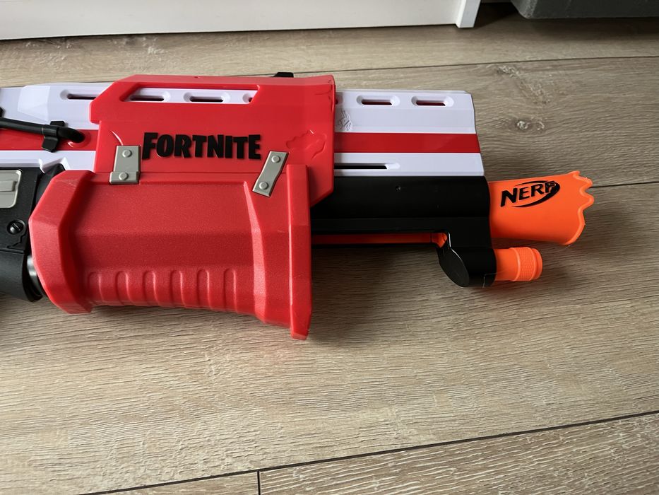 Nerf X fortnite