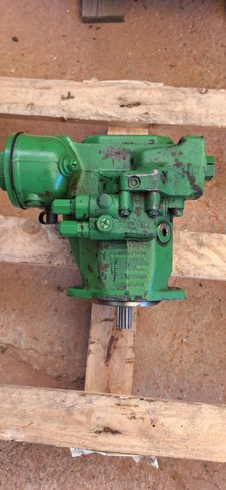 Pompa hydr. John Deere  RE198342