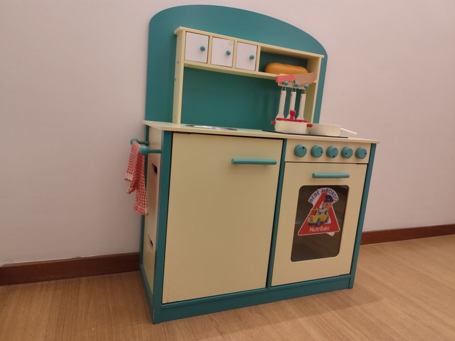 Cozinha de brincar para criança