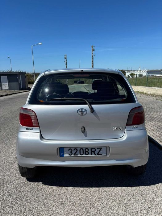 Toyota Yaris 2001