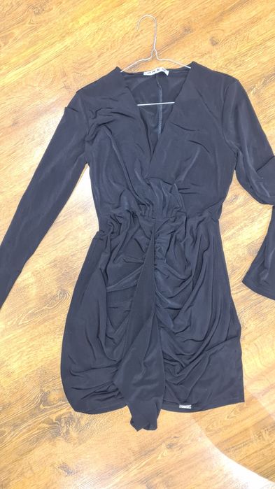 Czarna sukienka mini