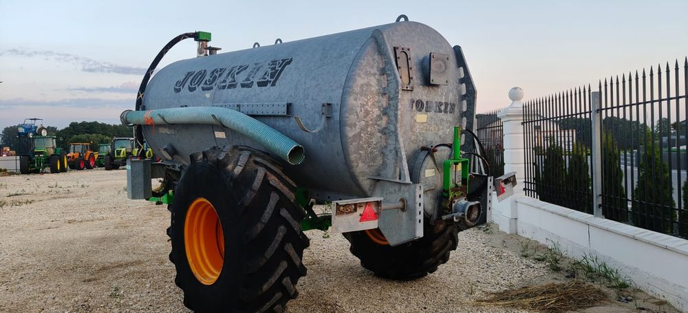 Beczkowóz Joskin 8400L