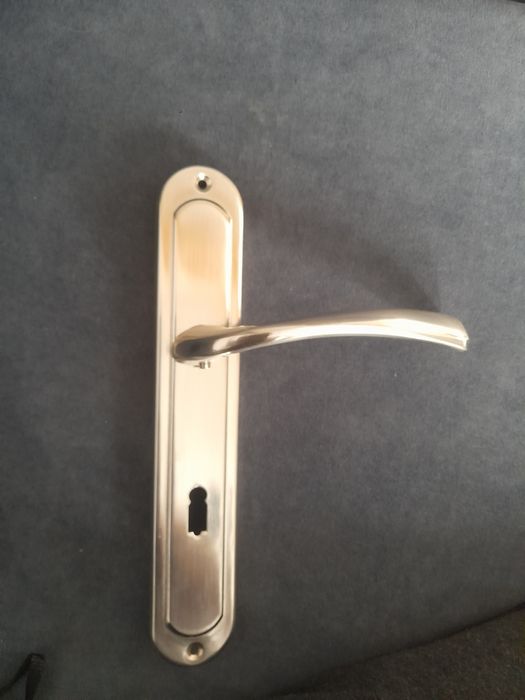 Klamki  do drzwi 6 sztuk