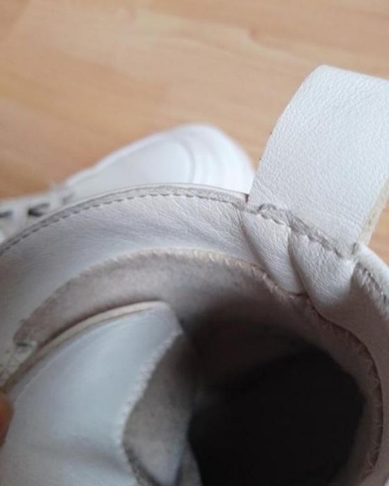 Кожаные женские ботинки 37