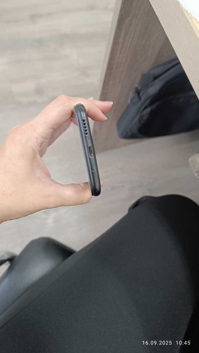 телефон HuaweI Y5 2019року