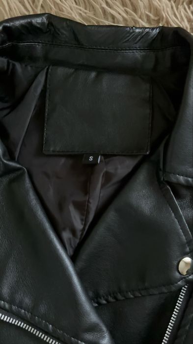 Куртка косуха жіноча