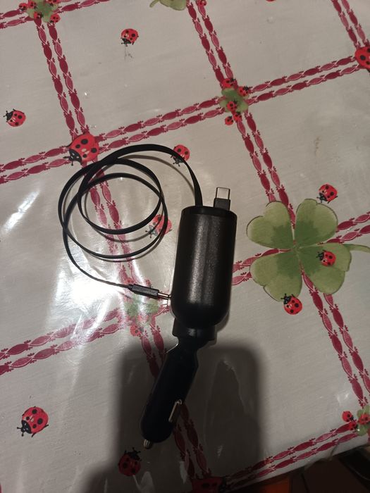 Carregador de carro  isqueiro adequado para portas tipo C e USB