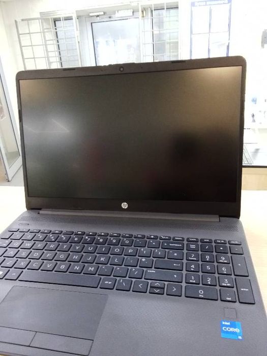 Ноутбук HP 250 g9