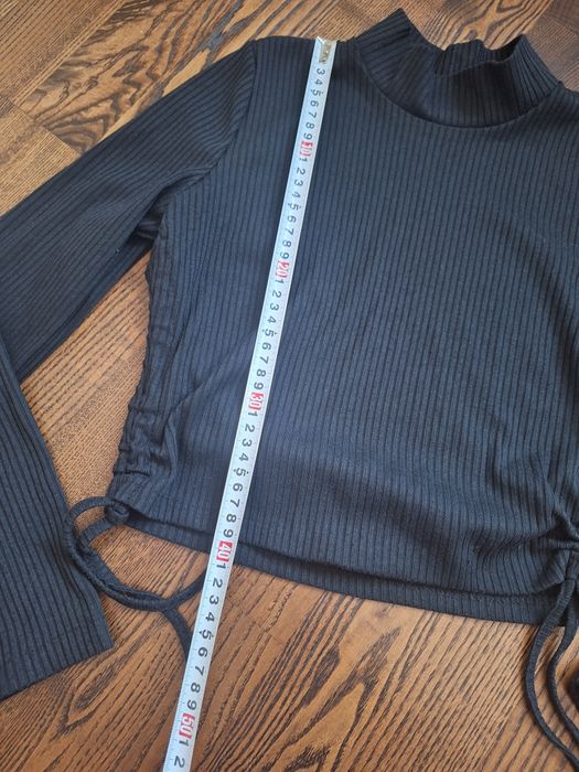 Czarny półgolf crop top xs