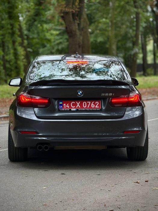 Продам своє авто BMW 328i 2013