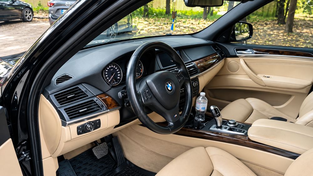 Продам BMW X5 E70