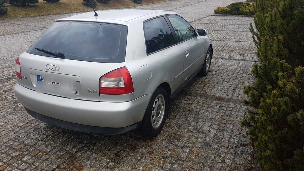 AUDI A 3  Alu Climatronic Gaz 1.6 LIFT navi