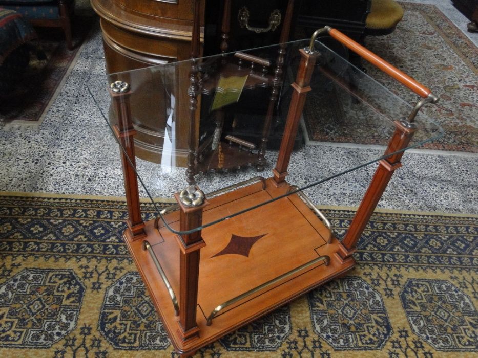 Carrinho de chá contemporâneo - óptimo estado