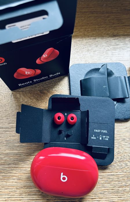 Słuchawki bezprzewodowe Beats Studio Buds Dokanałowe Czerwony