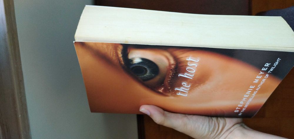The Host - Stephenie Meyer