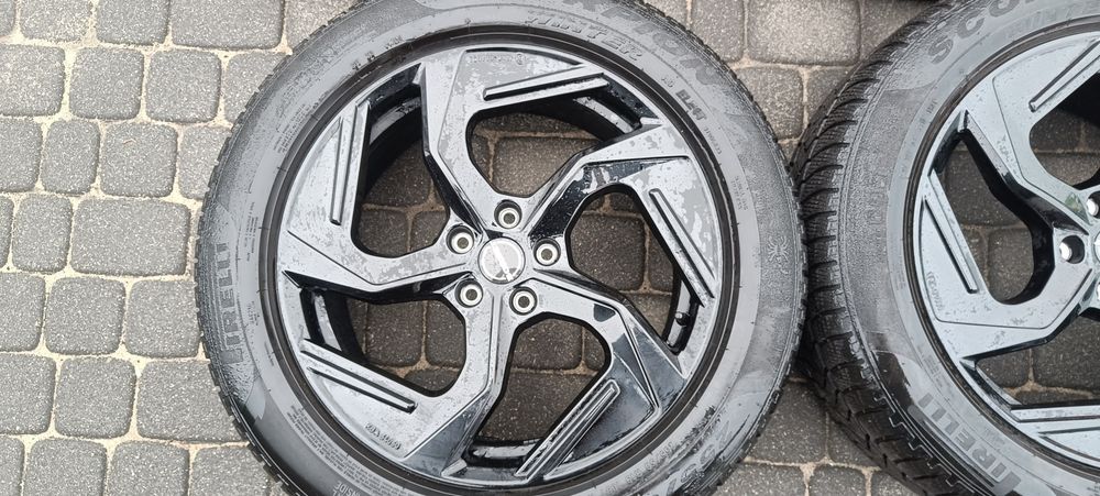Felgi19 Borbet 5*112 Enyaq ID4 E-tron opona zima 8mm 2021r kpl