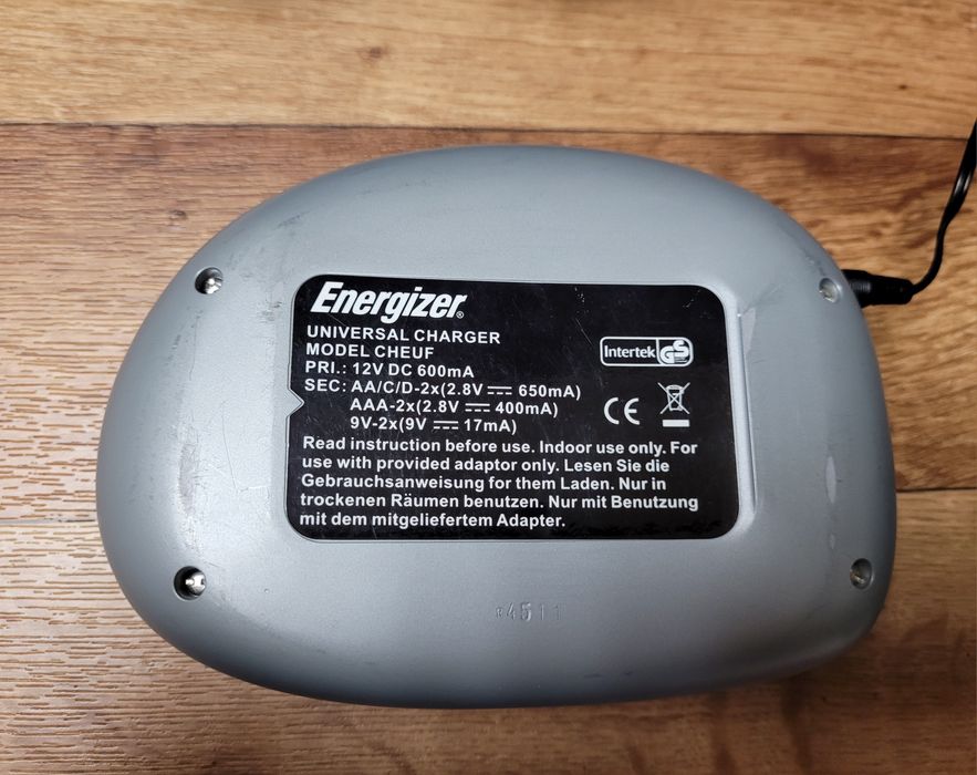 Ładowarka Energizer AA, AAA, 9V