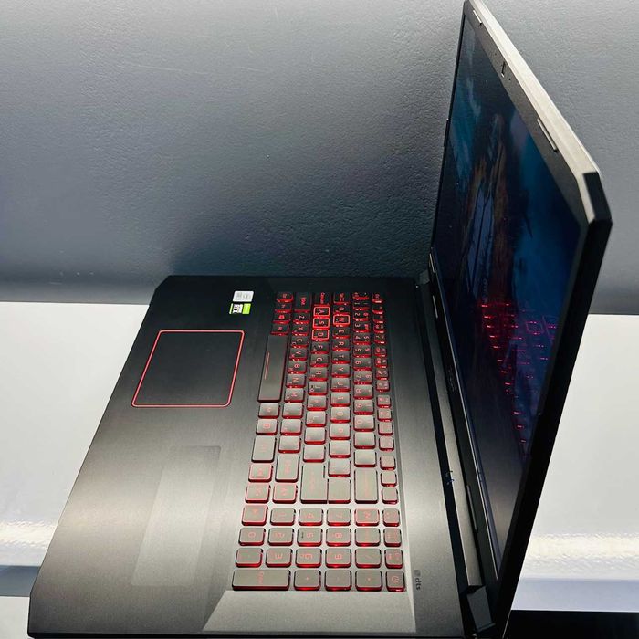 Acer Nitro/17.3 120Г/Intel i5-10300H/DDR4 16G/M2 512G/RTX3050Ti 4GB