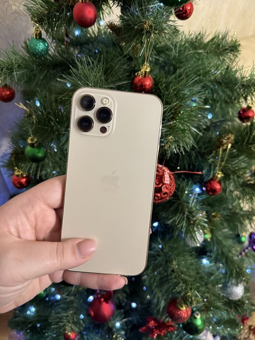 Продам айфон 12 про макс