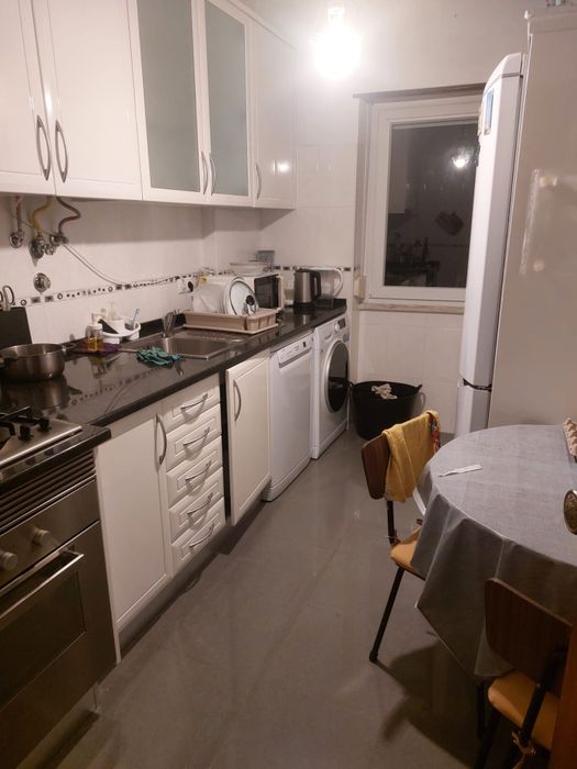 Quarto para arrendar