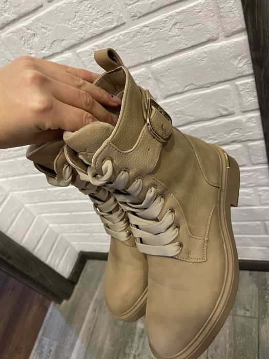 Чоботи жіночі осінні