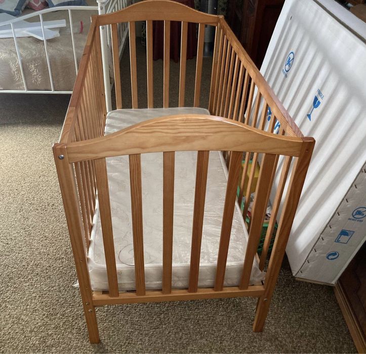 Cama de bebé de grades Carbebé