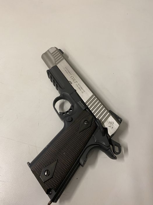 Airsoft 1911 co2