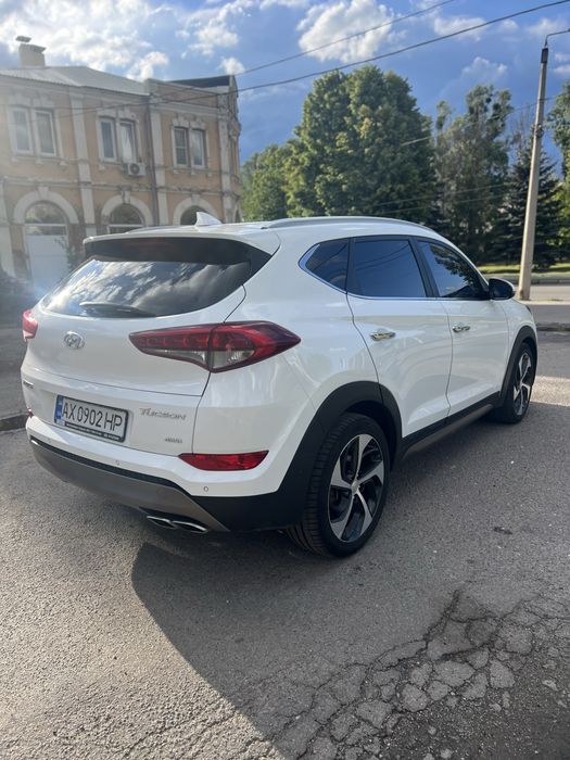 Hyndai tucson 2.0 disel