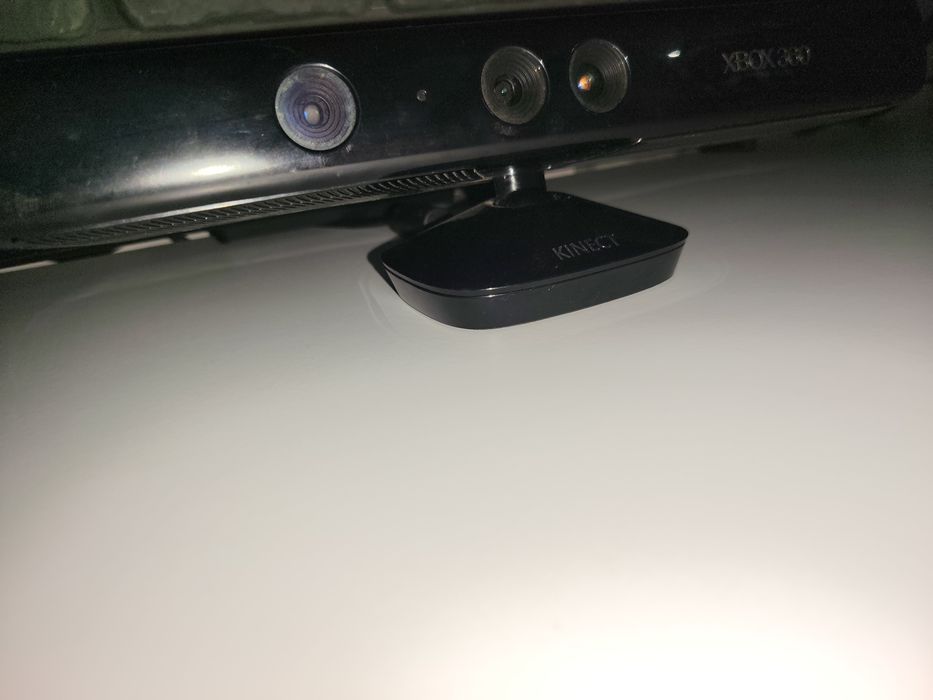 Sprzedam zestaw Xbox 360 + Kinect + 9 gier – wszystko sprawne!