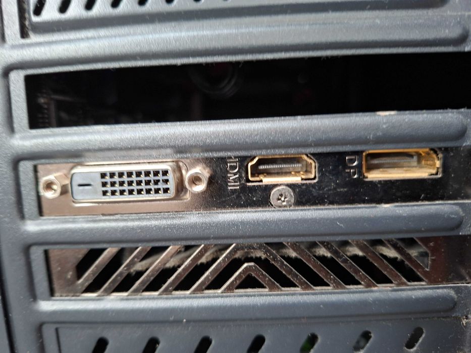 NOX,GAMING, 16RAM,4gb placa,AMD FX6 6 CORE3.9GHZ,WI-FI+bluetooth,W11,