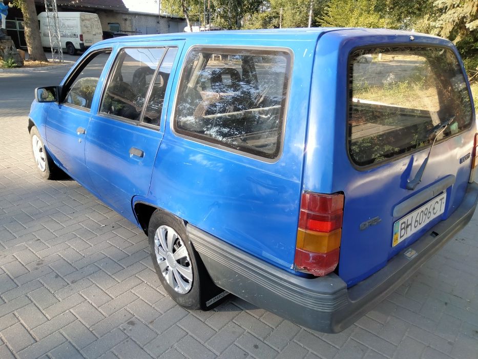Продам Opel Kadett caravan