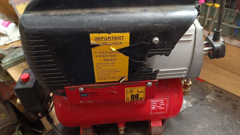 Maly kompresor 6L NuTool 8 bar