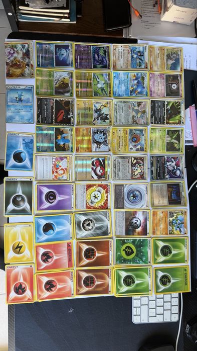 Pack com +500 Cartas Pokemon Originais e Raras