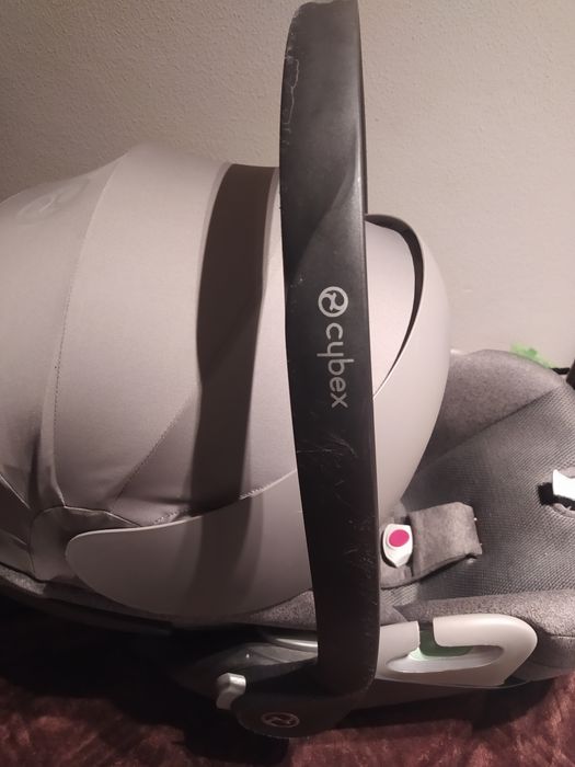 Ovo de bebé  em ótimo estado