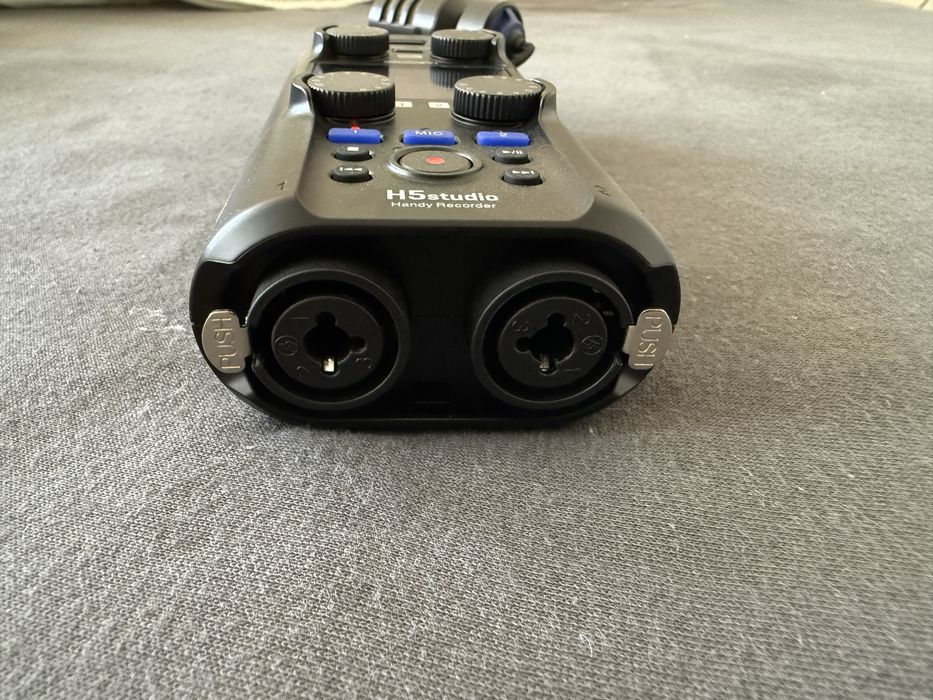 Рекордер Zoom H5 Studio