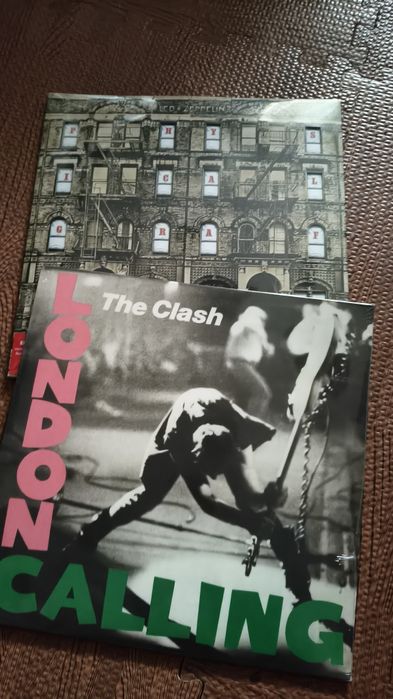 Led Zeppelin Graffiti 2lps 40th aniversary 

The Clash London Calling