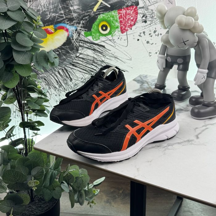 Кросівки Asics Jolt 3 38 розмір Е5730