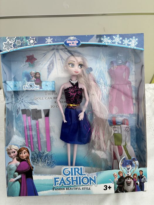 Elsa Frozen com acessorios