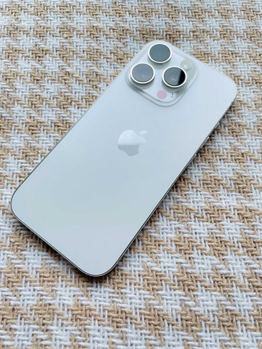 apple iphone 15 pro max 256gb white - купити телефони та аксесуари