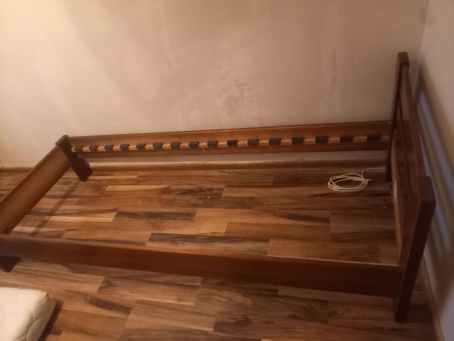Односпальне ліжко