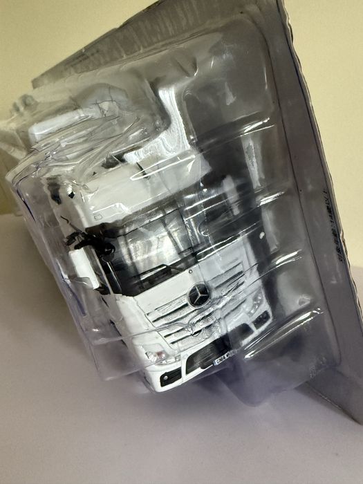 Mercedes Actros 1/43
