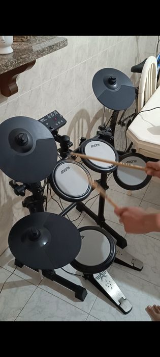 Electronic Drum Kit513388912607252480