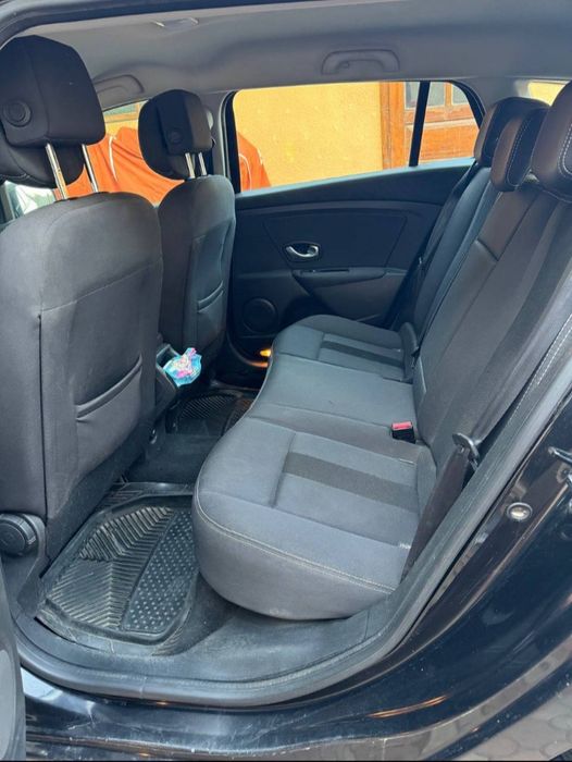Renault Megane III 2010, економне авто
