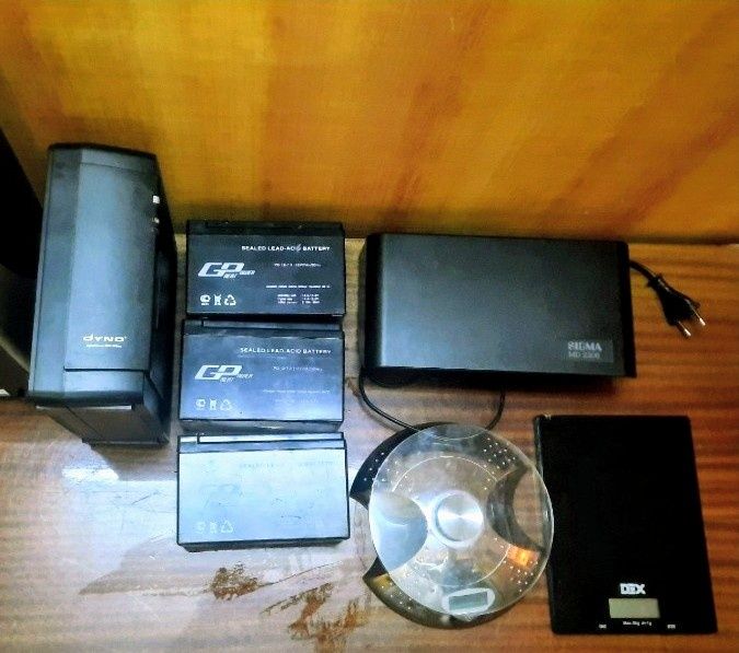 Під ремонт. Безперебійник. Ваги. Акумулятори. Детектор валют.