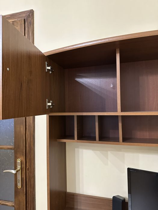 Стіл компюєтерний для дому висота 1,85, ширина 1,10,ліва сторона 1,10,